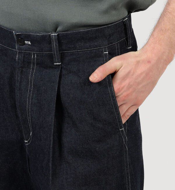 TOMORROWLAND MENS「9.5OZコットンデニム 1プリーツバレルパンツ」|デニム|