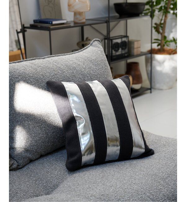 journal standard Furniture「METALLIC STRIPE CUSHION　クッションカバー 45cm」|クッション・クッションカバー|ブラック