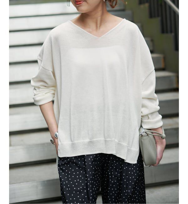 Spick and Span「ペーパーヤーンVネックルーズプルオーバー」|ニット・セーター|