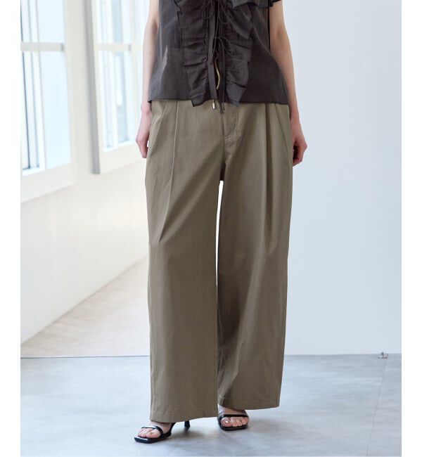 U by SPICK&SPAN「《予約》ルーズタックチノパンツ」|チノ|