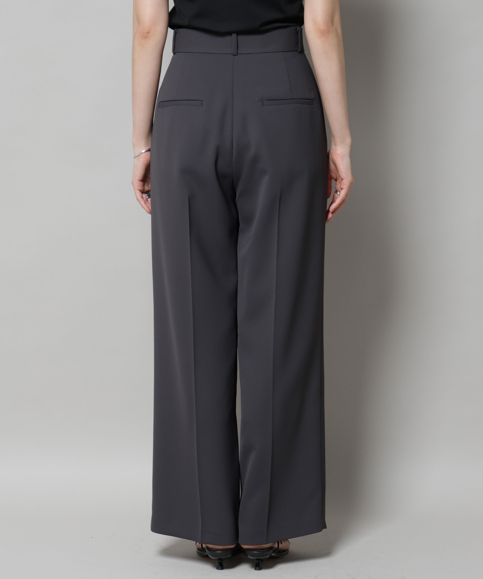 nano･universe「ツイルワイドスラックス」|チノ|