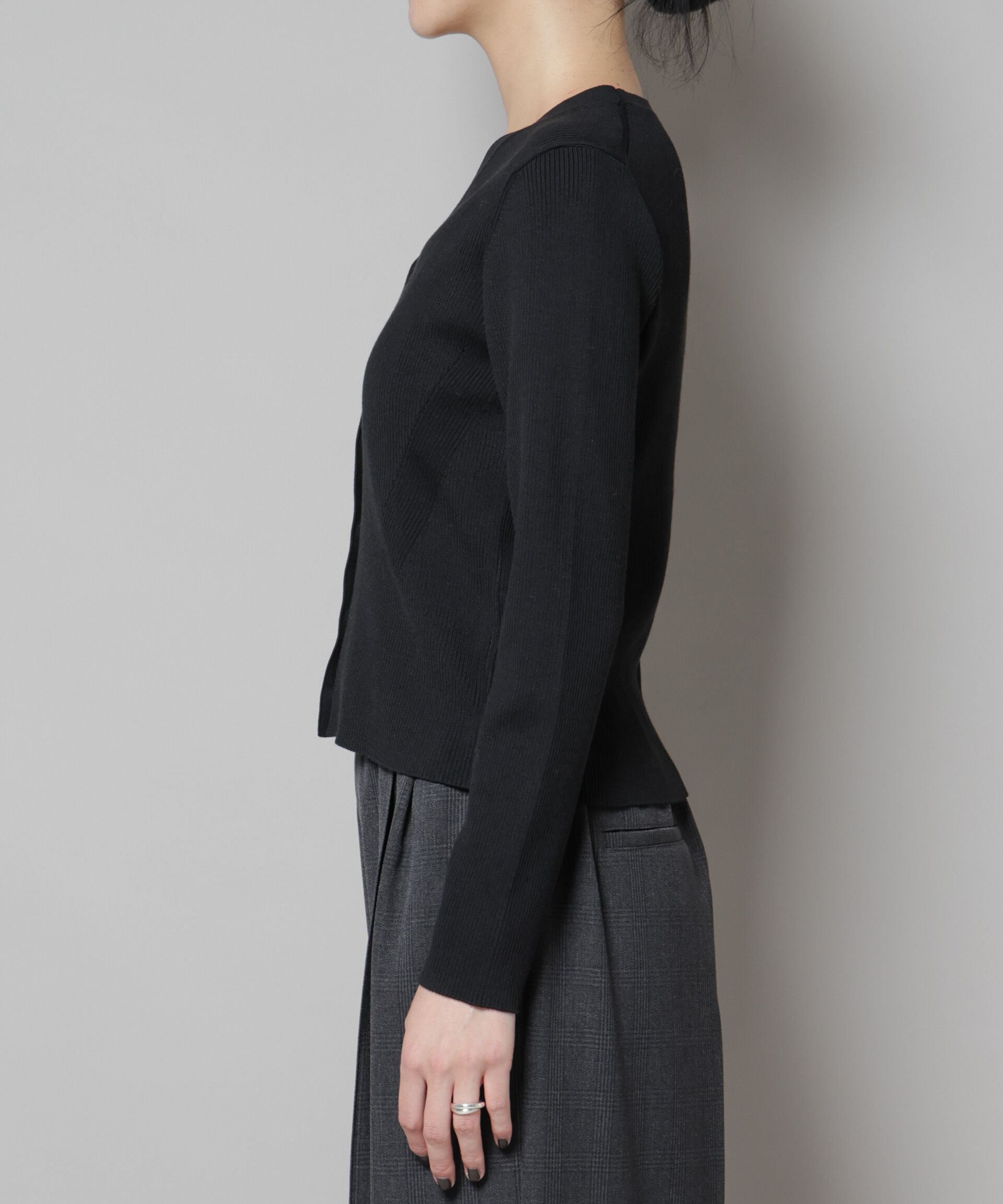 nano･universe「CICA&UVカット加工Vネックリブカーディガン」|ニット・セーター|