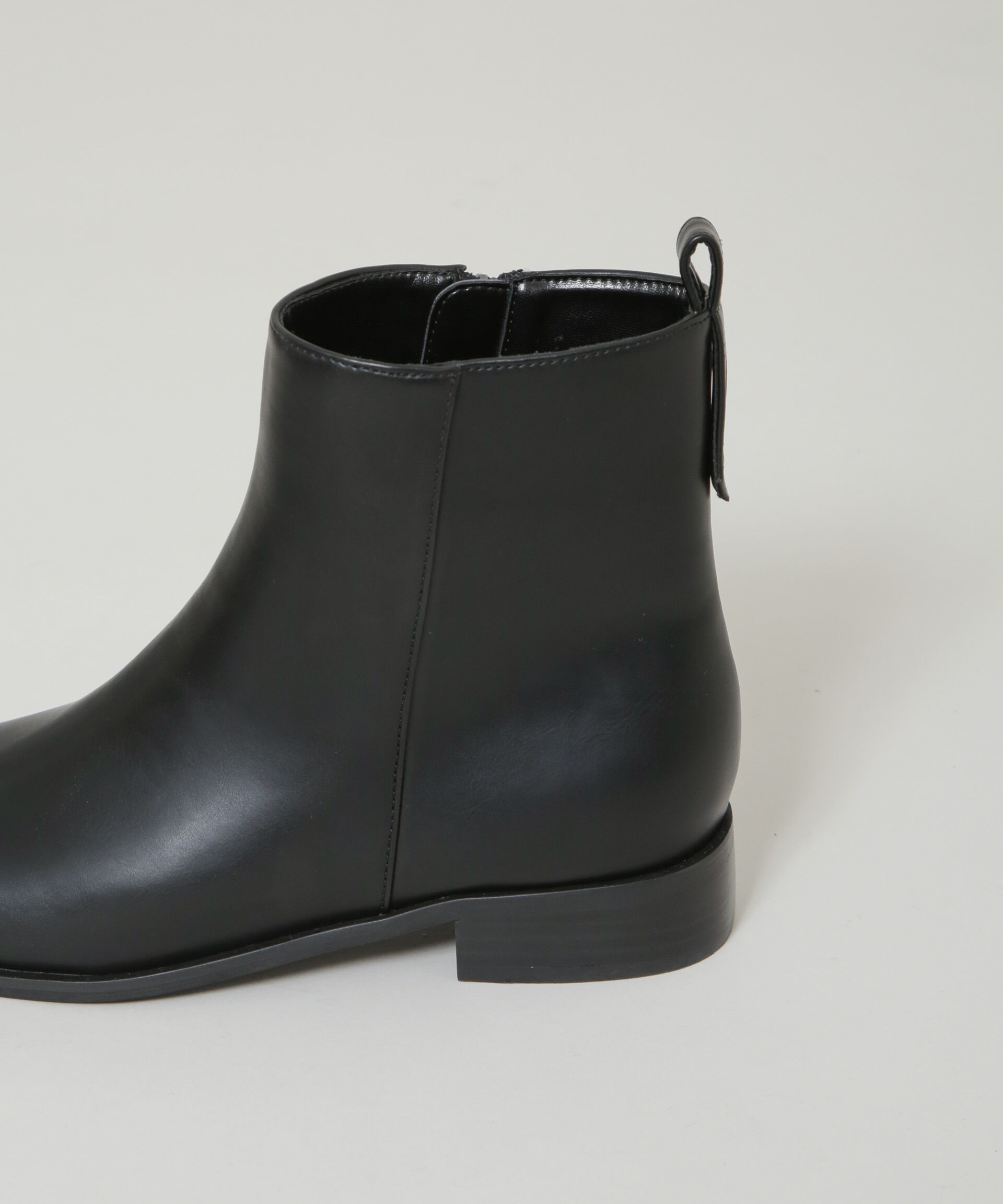 nano･universe「スクエアトゥフラットブーツ」|ビジネス・ドレスシューズ|