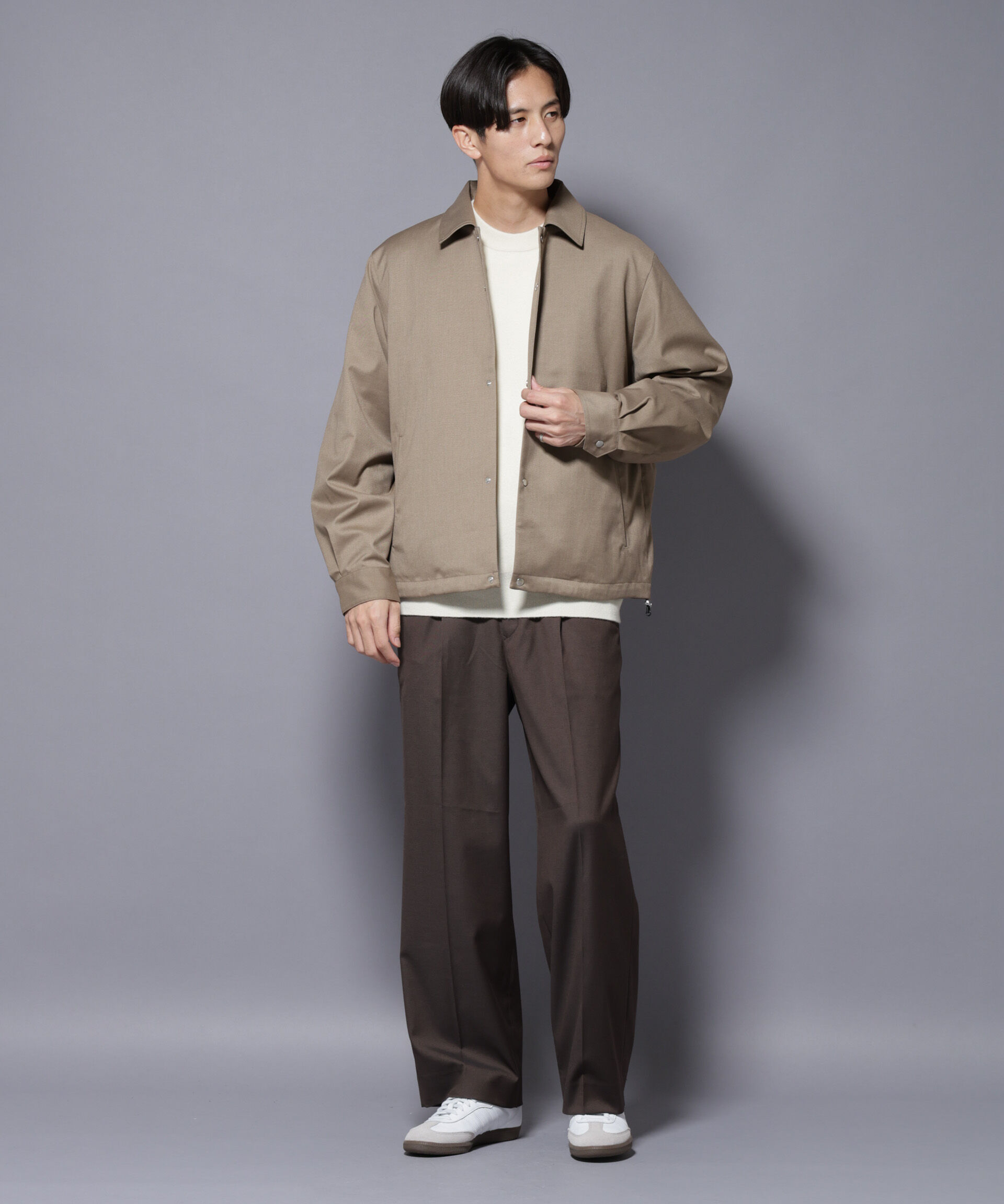 nano･universe「DELEGANTE エアリーサキソニーコーチジャケット」|ブルゾン・スタジャン|