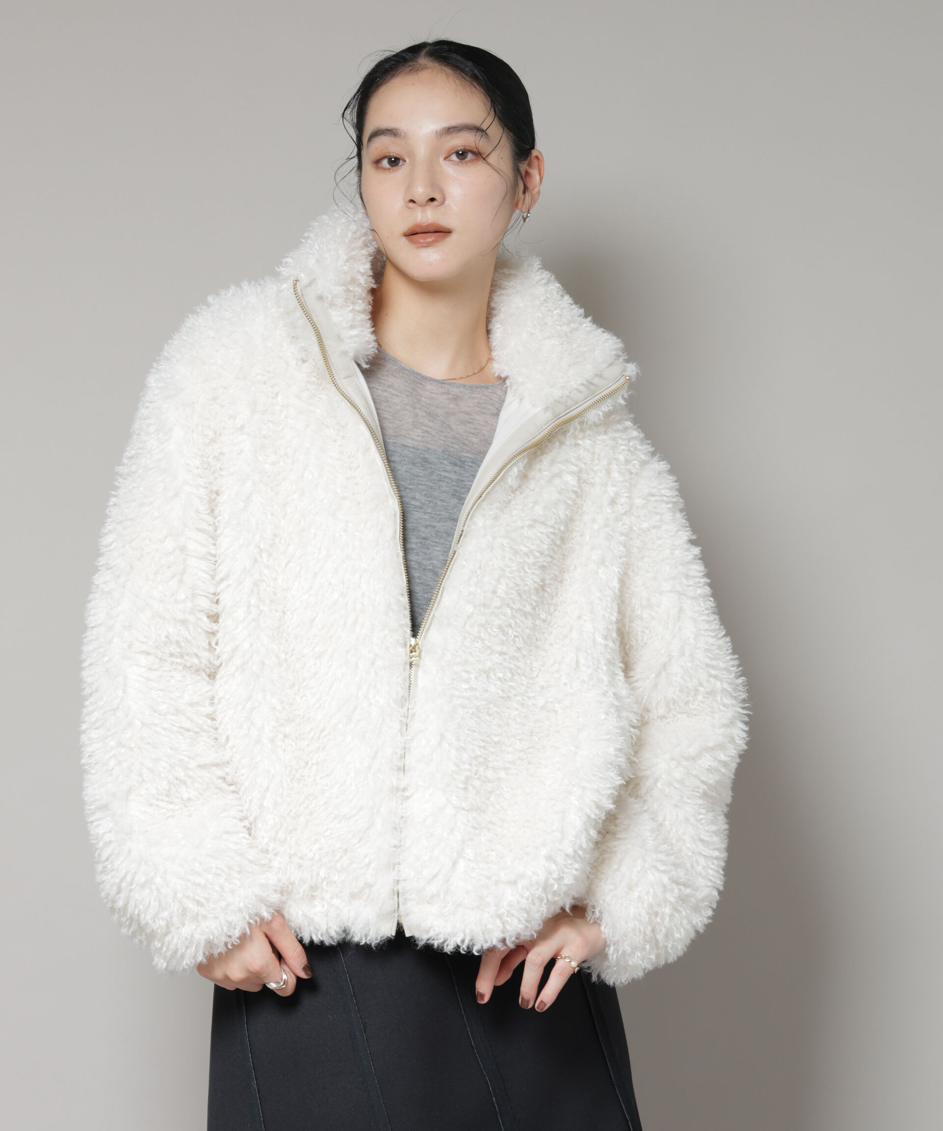 nano･universe「カーリーファースタンドブルゾン」|ブルゾン・スタジャン|オフホワイト1