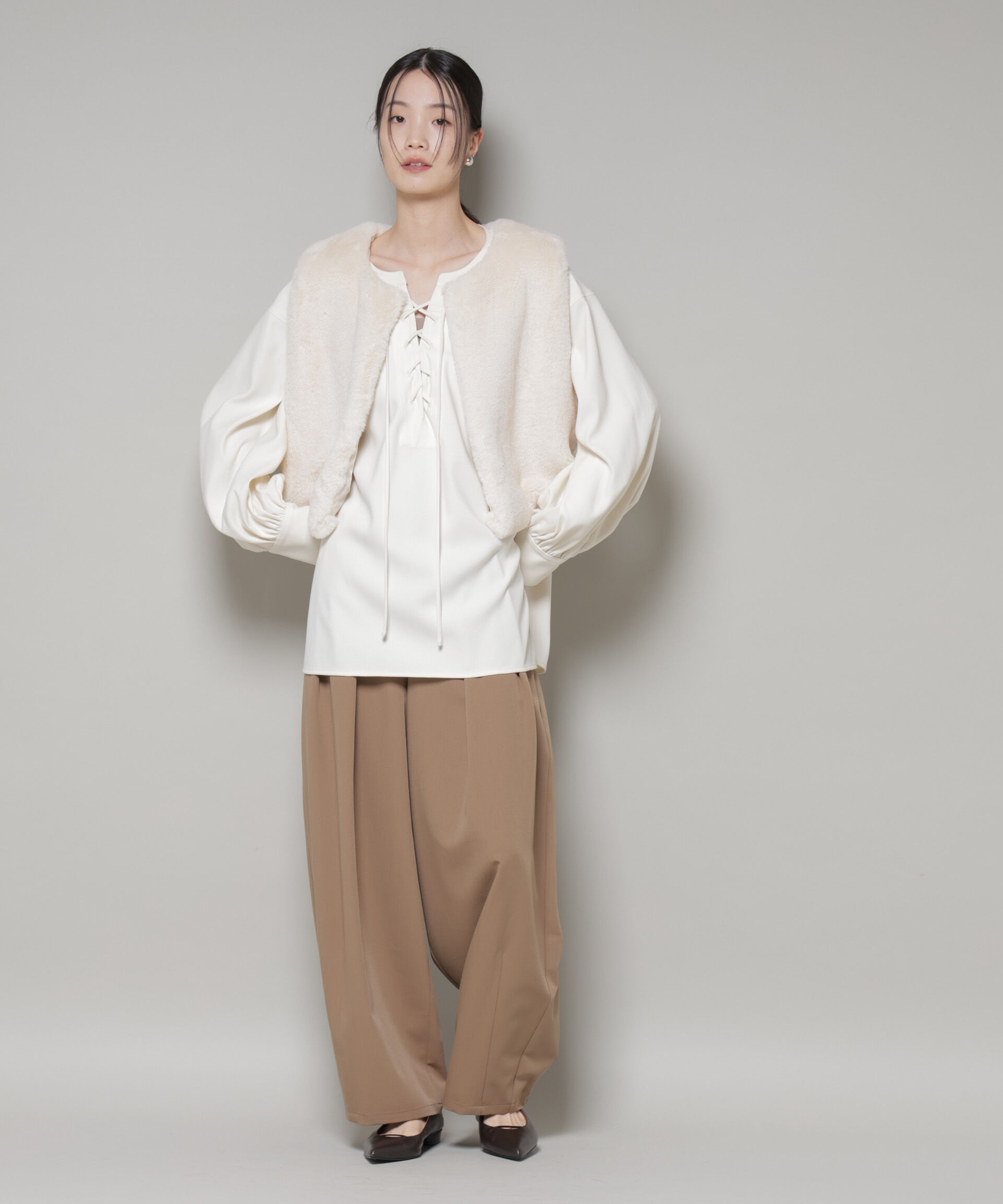 nano･universe「レースアップギャザープルオーバーブラウス」|シャツ・ブラウス|