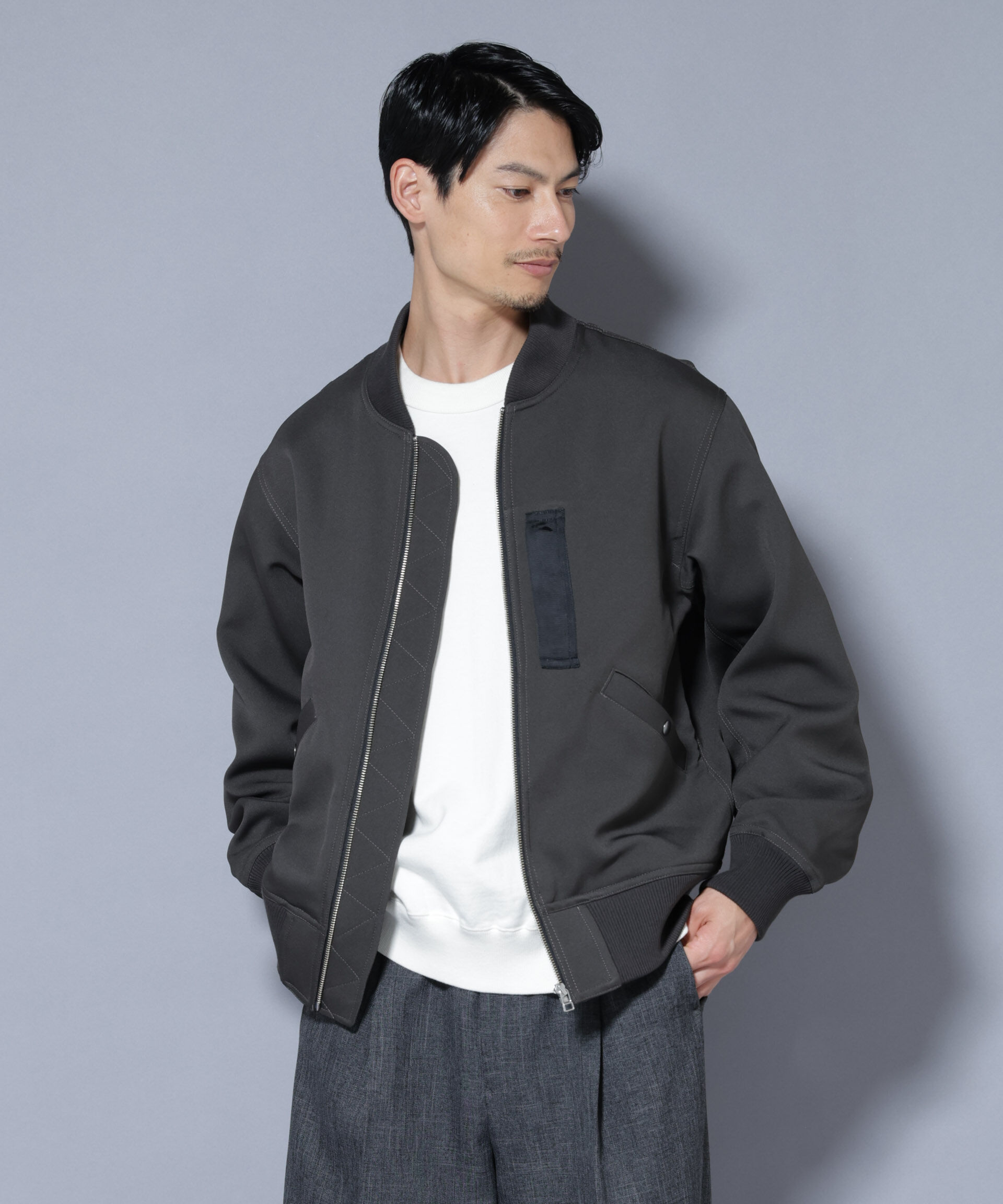 nano･universe「トリプルクロスMA-1」|ブルゾン・スタジャン|チャコール3