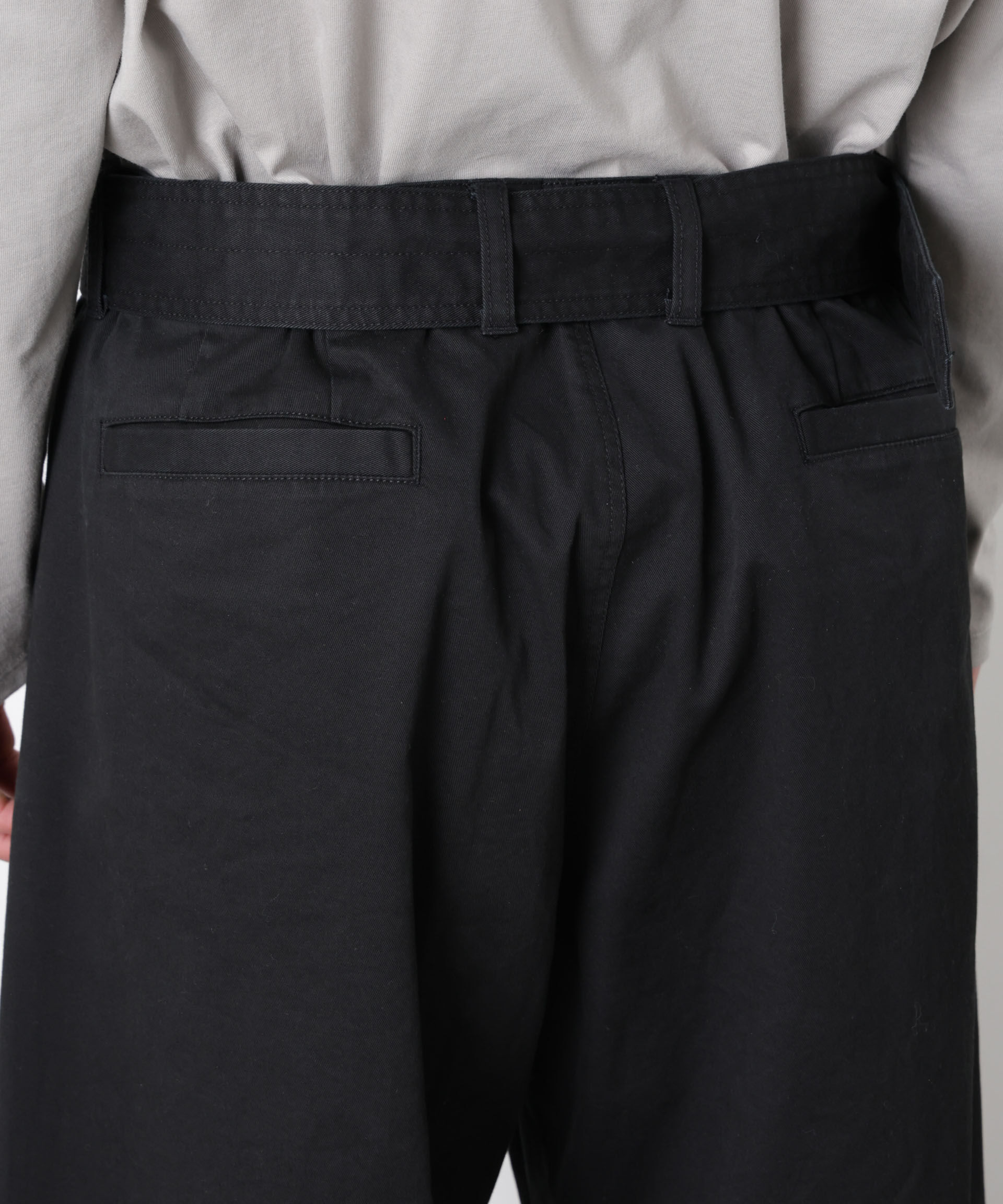 nano･universe「｢ASSEMBLANC｣ベルテッド3Dパンツ」|チノ|