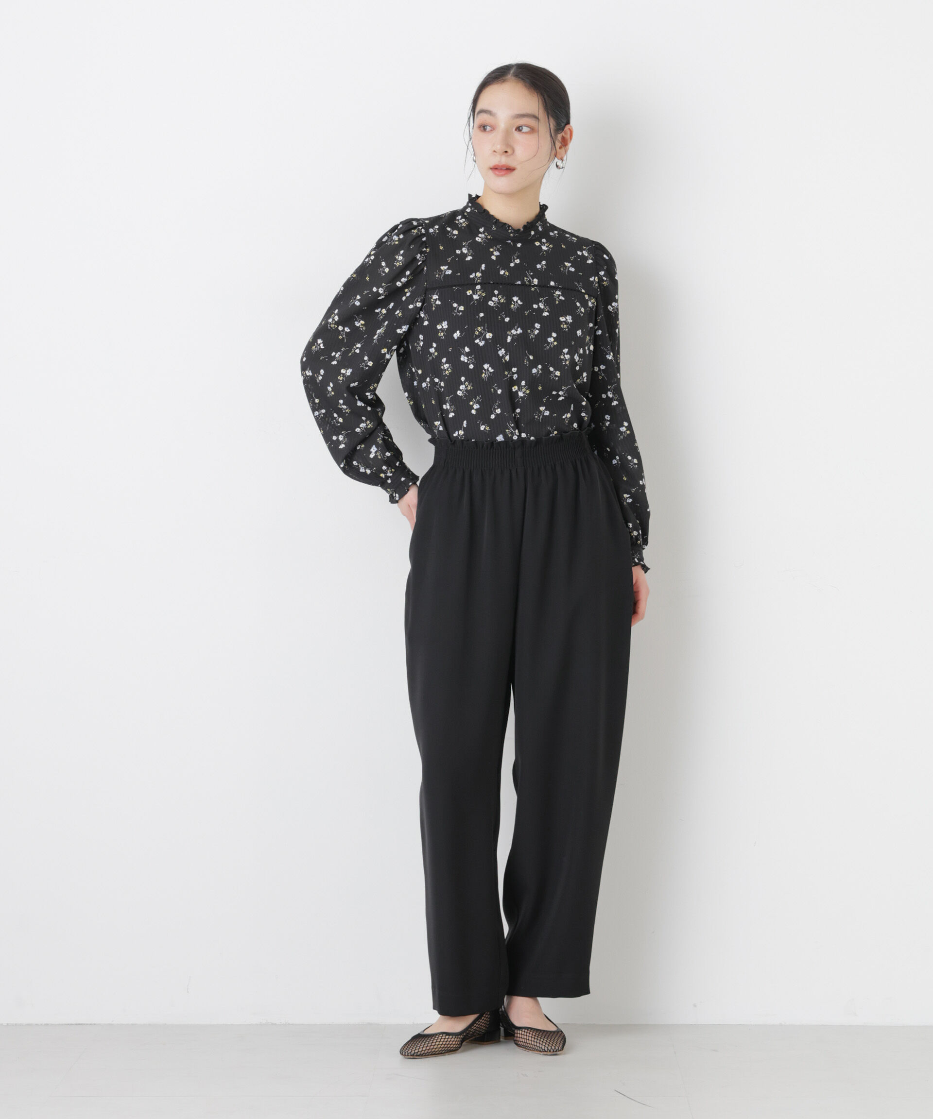 nano･universe「ダブルクロスイージーコクーンパンツ」|チノ|