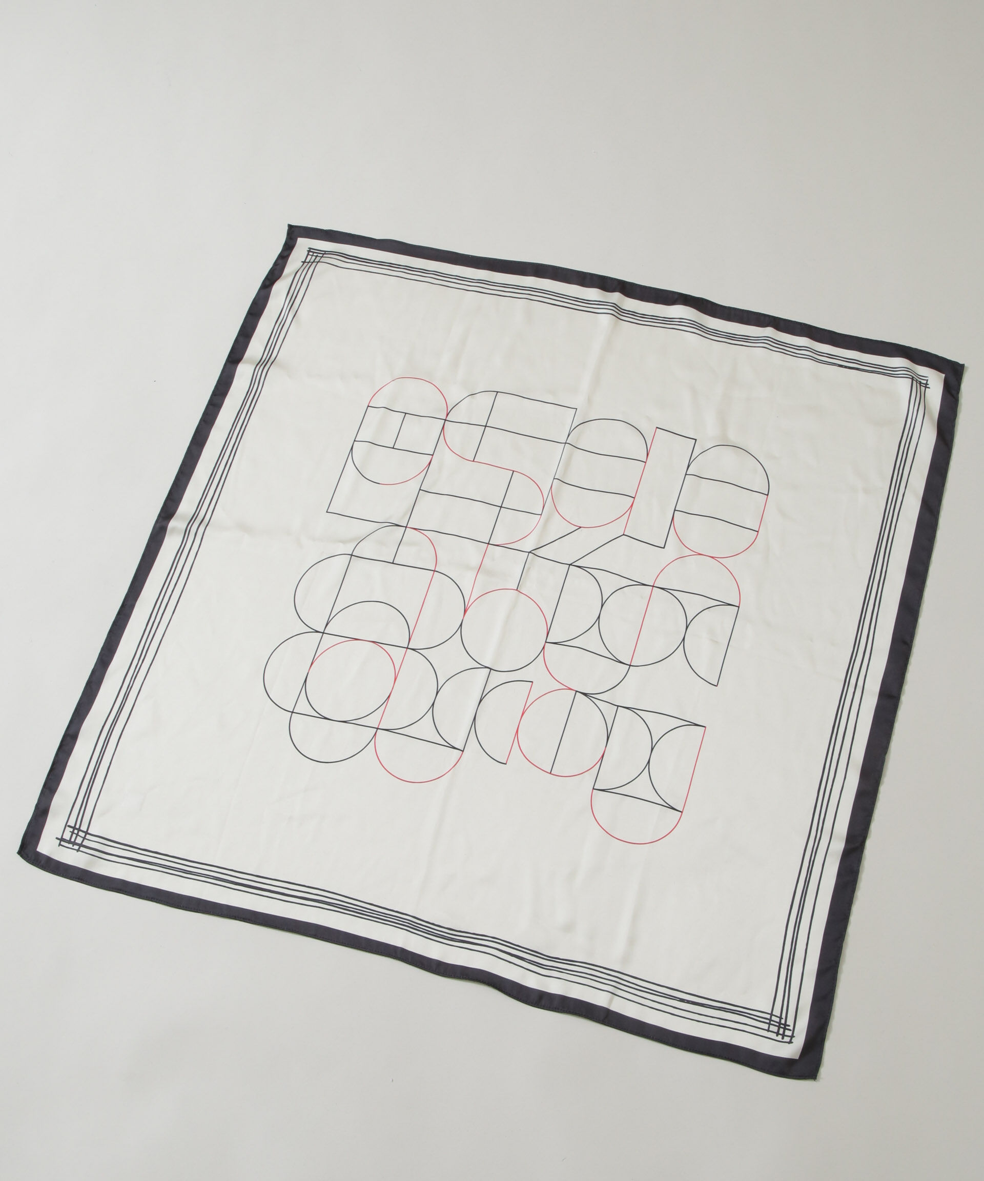 nano･universe「幾何柄スカーフ」|マフラー|