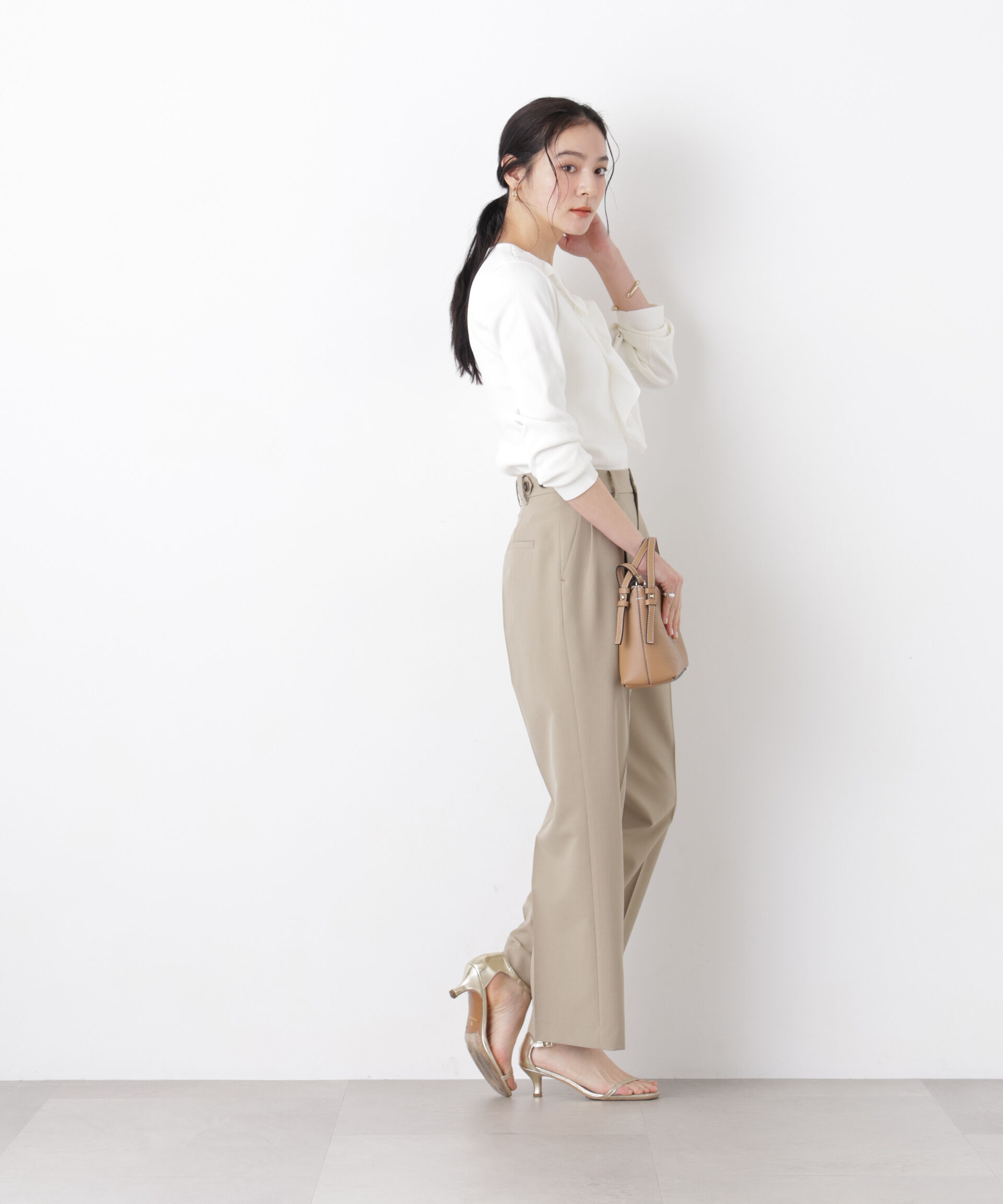 nano･universe「ライトファンクションタックセミワイドパンツ(セットアップ可)」|チノ|