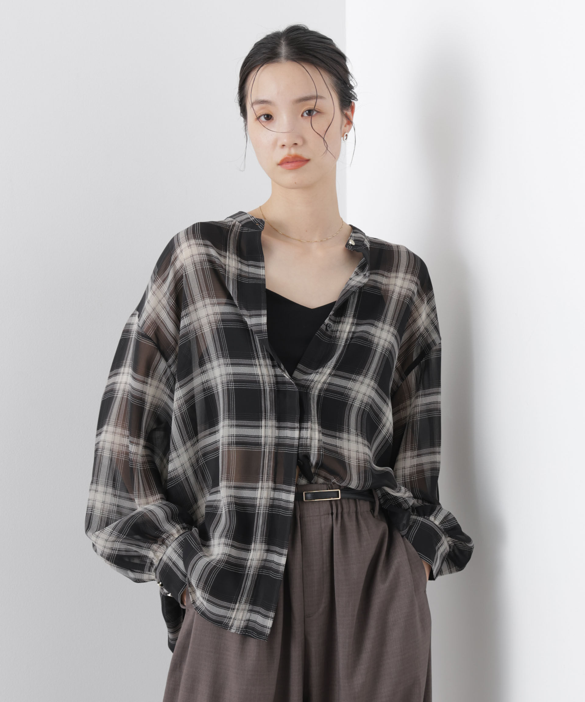 nano･universe「シアーチェックプリントピンタックスタンドカラーブラウス」|シャツ・ブラウス|
