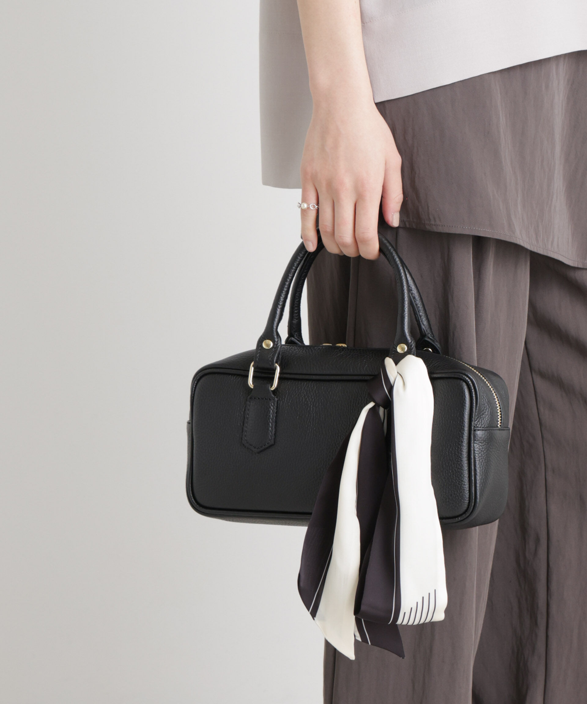 nano･universe「幾何柄スリムスカーフ」|マフラー|