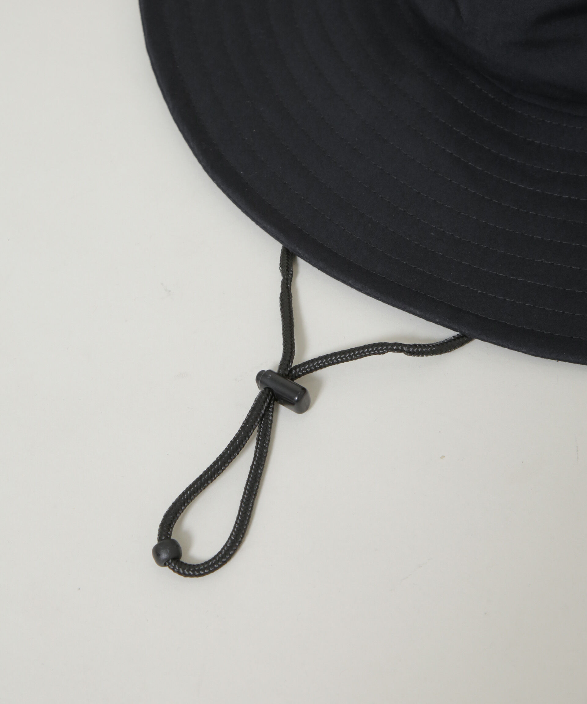 nano･universe「NEW ERA(R)/ADVENTURE WB TYPEWRITER BLK」|キャップ・キャスケット|