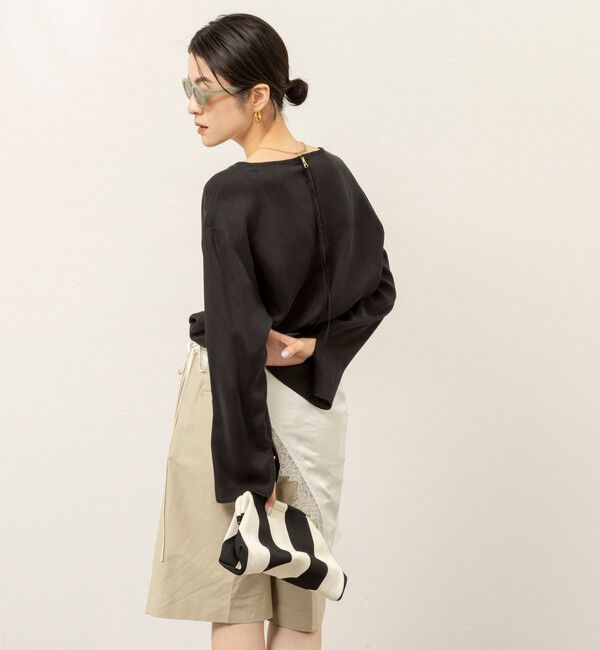 MAQWEL「《セットアップ対応》【MAQWEL/マクウェル】ウォッシャブルサテンTブラウス」|シャツ・ブラウス|