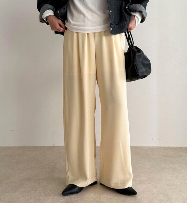 fredy emue「【ラクなのにきちんと見え】シャラリツイル イージーパンツ」|チノ|レモンイエロー