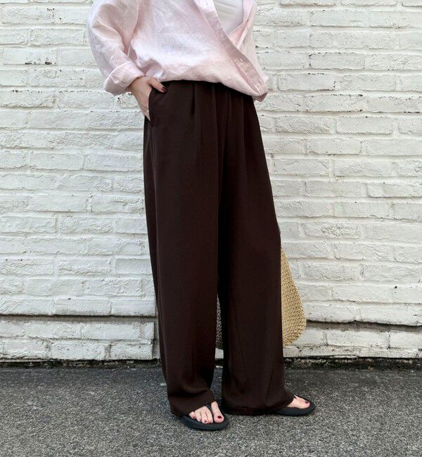 fredy emue「【ラクなのにきちんと見え】シャラリツイル イージーパンツ」|チノ|