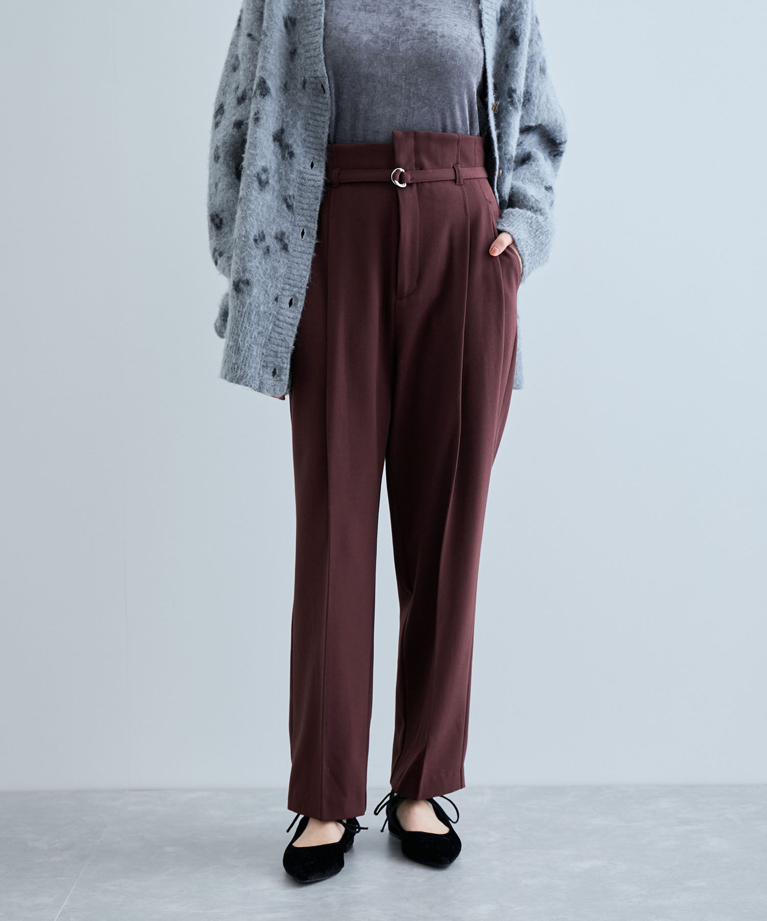 VIS「【美warm】ストレッチベルト付きハイウエストテーパードパンツ【アンチピリング/防シワ/洗える】」|チノ|