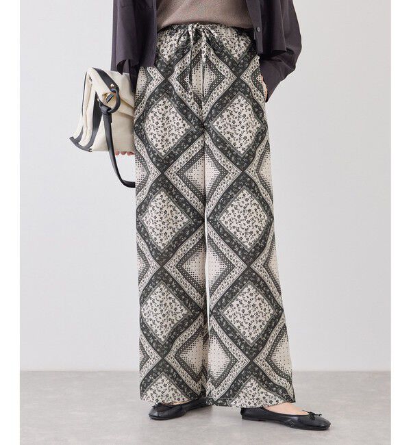 Rope&rsquo;Picnic「スカーフ柄イージーパンツ」|チノ|