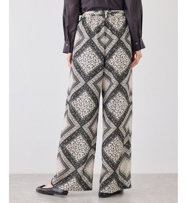 Rope&rsquo;Picnic「スカーフ柄イージーパンツ」|チノ|