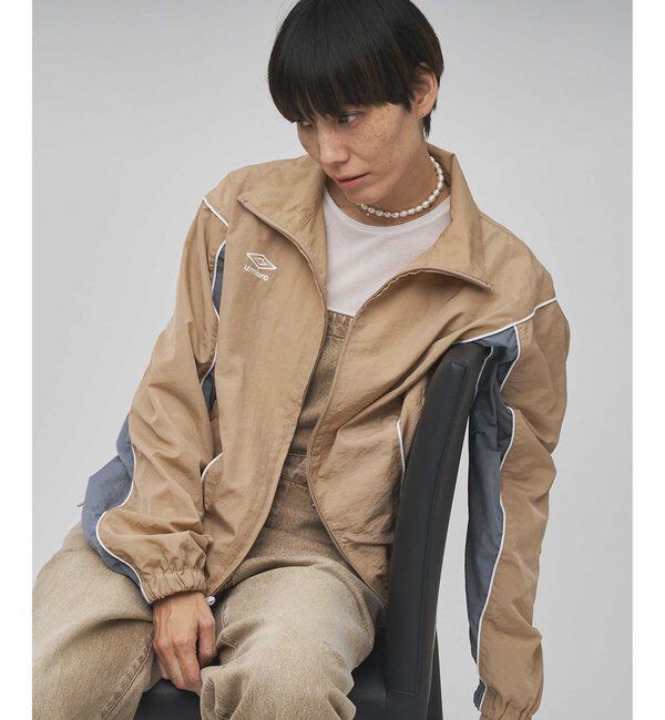  「《追加》【umbro&times;Whim Gazette】 スタンドカラーブルゾン」|ブルゾン・スタジャン|グレー