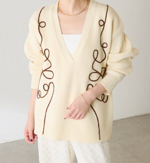  「コード刺繍深Vニット」|ニット・セーター|アイボリー