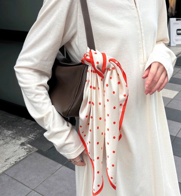  「【PAPILLONNER/パピヨネ】スクエアドットスカーフ/セレモニー」|マフラー|