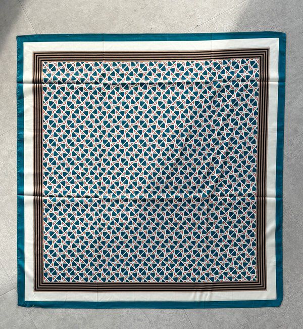  「【WEB限定】リバーシブル幾何柄スカーフ」|マフラー|