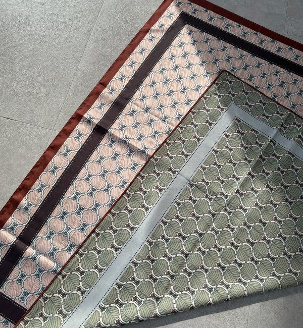  「【WEB限定】リバーシブル幾何柄スカーフ」|マフラー|