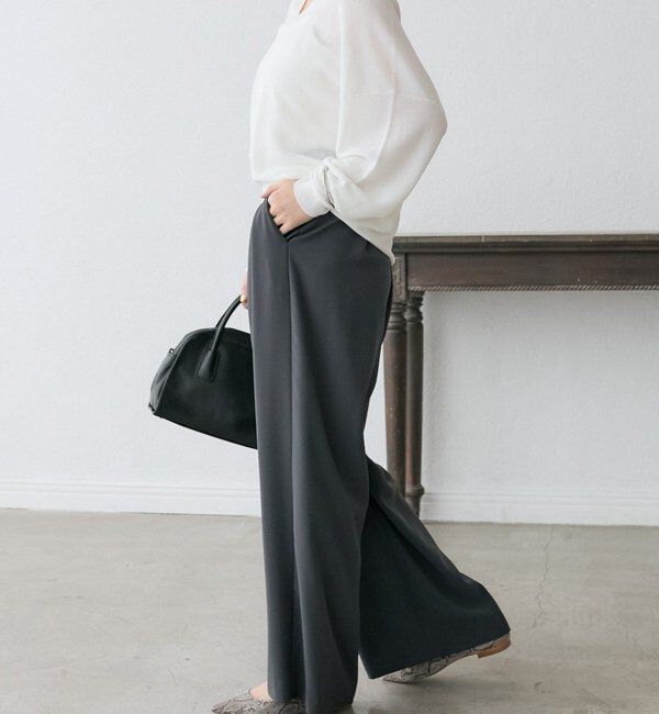  「【ウォッシャブル】【シーズンレスで使える】タックワイドスラックス」|チノ|