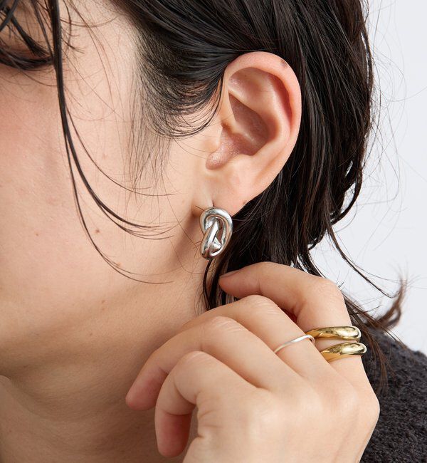  「【R.good(アールドットグッド)】ノットモチーフピアス」|ブローチ・コサージュ|