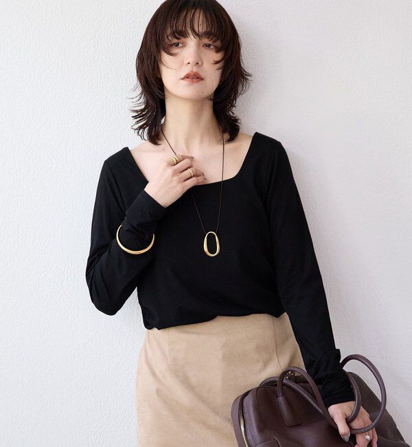  「【ニットのインナーにも】スクエアネックカットソー」|Tシャツ・カットソー|