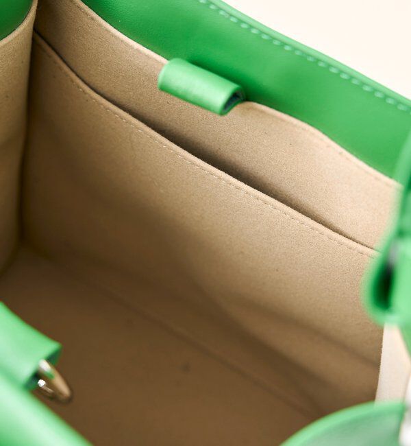  「【5段階の長さ調節可能】スムース牛革スクエアショルダー」|ショルダー・メッセンジャー|