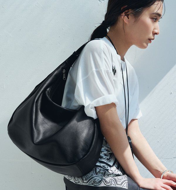  「ソフトレザーラウンドビッグショルダーバッグ」|ショルダー・メッセンジャー|