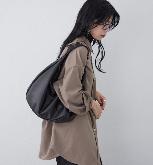  「ソフトレザーラウンドビッグショルダーバッグ」|ショルダー・メッセンジャー|