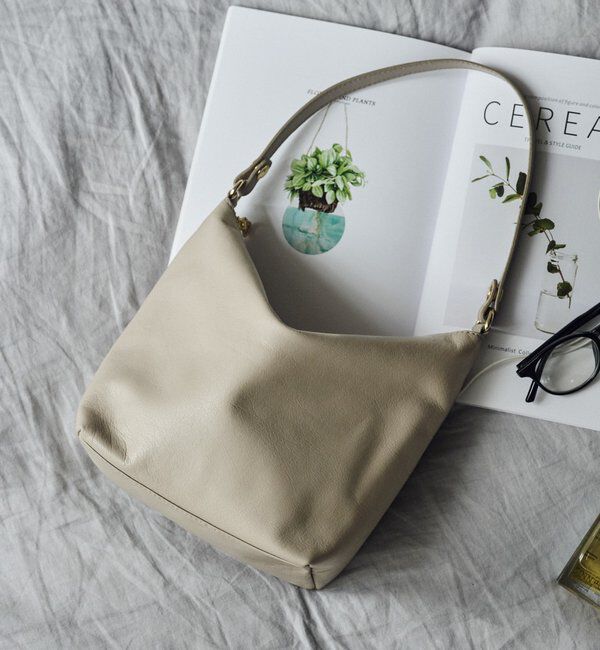  「ソフトレザーシンプルショルダーバッグ 」|ショルダー・メッセンジャー|