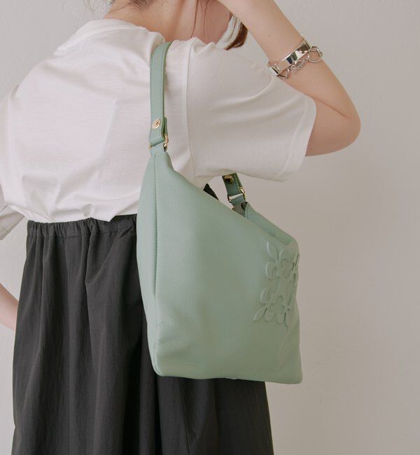  「エンボスモノグラムショルダーバッグ」|ショルダー・メッセンジャー|