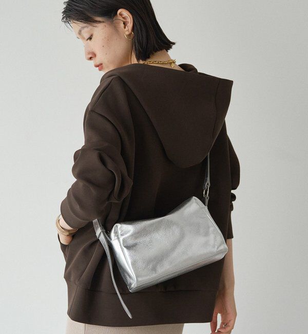  「レザースクエアショルダーバッグ」|ショルダー・メッセンジャー|