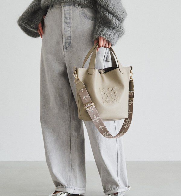  「エンボスモノグラム2WAYタウントートバッグ」|トートバッグ|