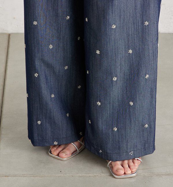  「ビージーフラワースラックス」|チノ|