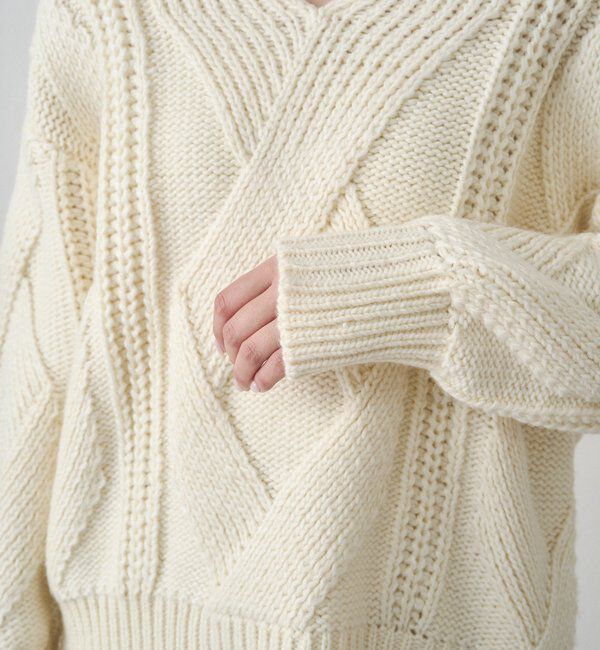  「ケーブルVニット」|ニット・セーター|