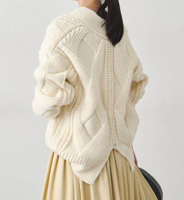  「ケーブルVニット」|ニット・セーター|
