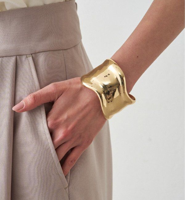  「【GALENA/ガレナ】ワイドウェーブバングル」|ブレスレット・バングル|