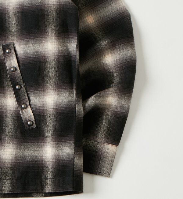  「【UNISEX】KOOKY'N スタースタッズフードシャツ」|シャツ・ブラウス|