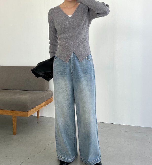  「【新色/ライトベージュ・グレー】クロスVネックニット」|ニット・セーター|