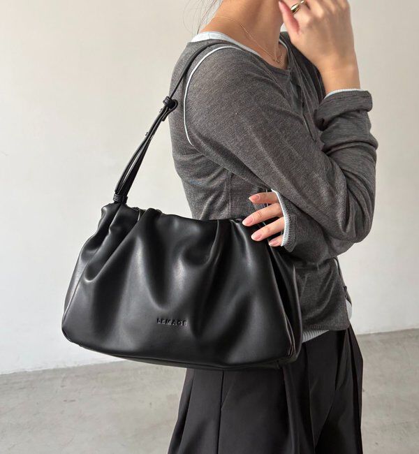  「【新色/ライトベージュ】クラウディギャザーバッグ」|トートバッグ|ブラック