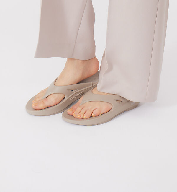 Rouge vif「【OOFOS/ウーフォス】O Original / リカバリーサンダル【WEB限」|サンダル|