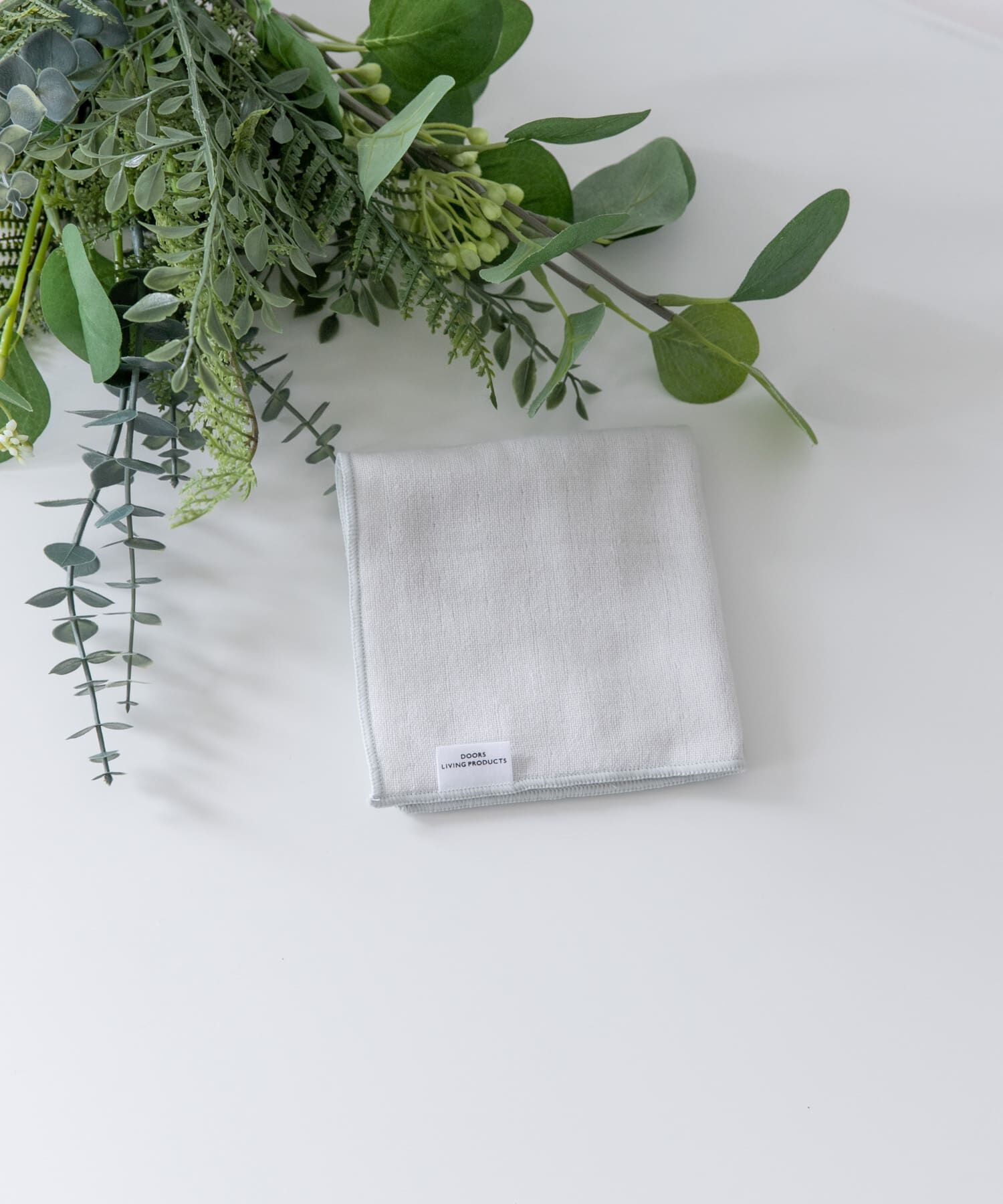 URBAN RESEARCH DOORS「DOORS LIVING PRODUCTS　ガーゼハンカチ」|タオル|オフホワイト