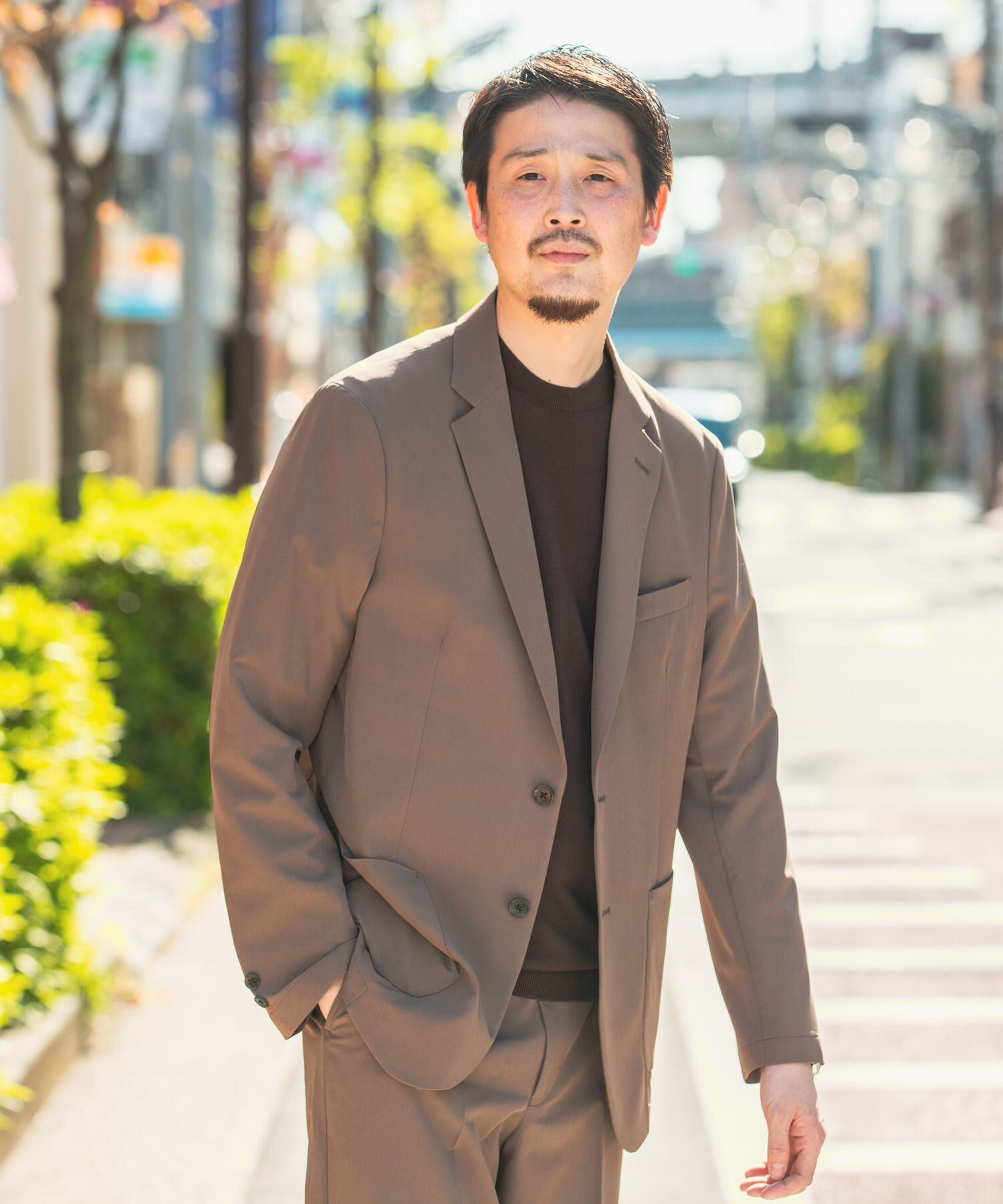 URBAN RESEARCH DOORS「『イージーケア』LIFE STYLE TAILOR　4WAYストレッチライトコンフォータブルJK」|その他|モカ