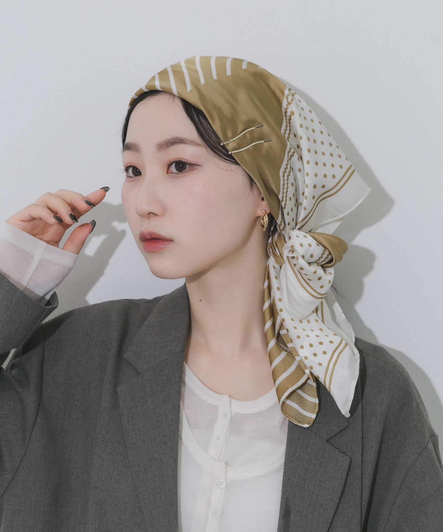 SMELLY「アソートビッグスカーフ」|バンダナ・スカーフ|ベージュ